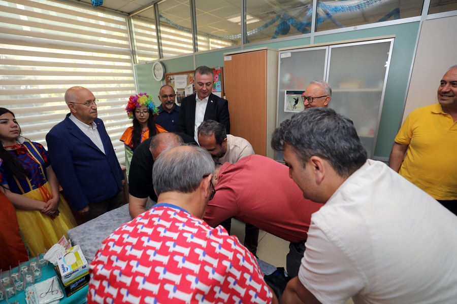 Yaşar, Minikleri Sünnet Merasiminde Yalnız Bırakmadı