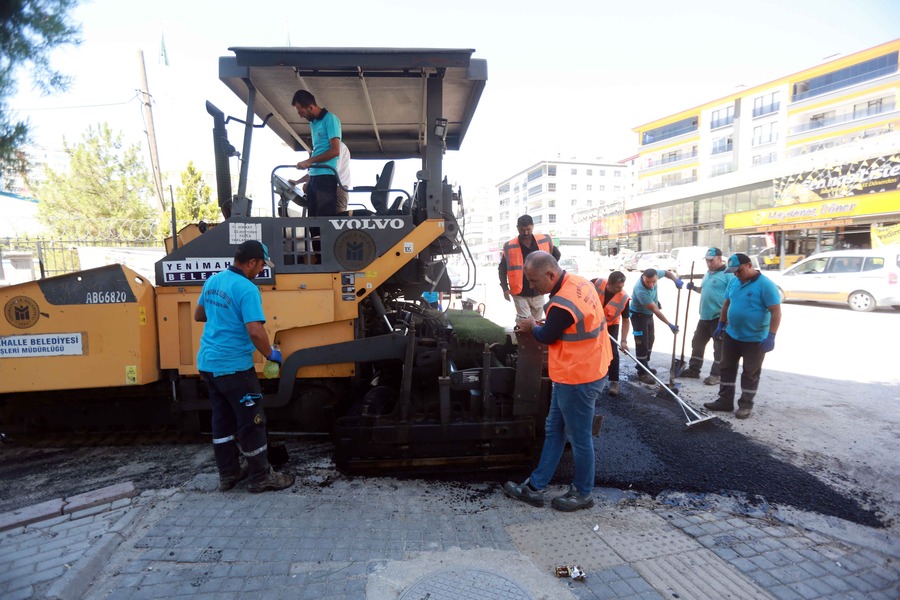 Yenimahalle’de Asfalt Çalışmaları Hız Kesmiyor