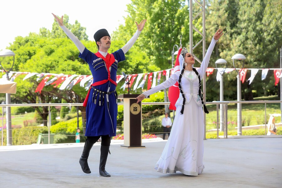 Yenimahalle’de Öğrenciler, Çevre Şenliği’nde Buluştu